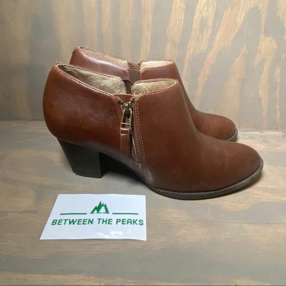 vionic brown booties